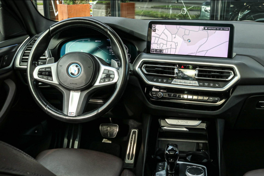 BMW X3 XDrive30e M-SPORT - PANO - TREKAAK - LASER - VOL!! BMW X3 XDrive30e M-SPORT - PANO - TREKAAK - LASER - VOL!!