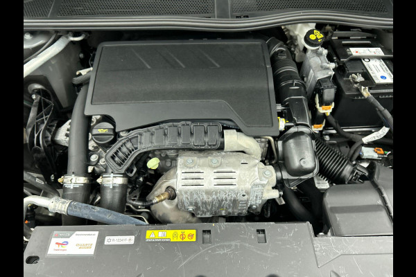 Peugeot 408 1.2 PureTech Allure Pack 130pk Automaat | Comfort Pakket | Ergo comfort stoel | Electrische stoelverstelling | lichtmetalen velgen | stoelverwarming | Camera | Navigatie | Climate Control | Dab | Led | Parkeer sensoren Peugeot 408 1.2 PureTech Allure Pack 130pk Automaat | Comfort Pakket | Ergo comfort stoel | Electrische stoelverstelling | lichtmetalen velgen | stoelverwarming | Camera | Navigatie | Climate Control | Dab | Led | Parkeer sensoren