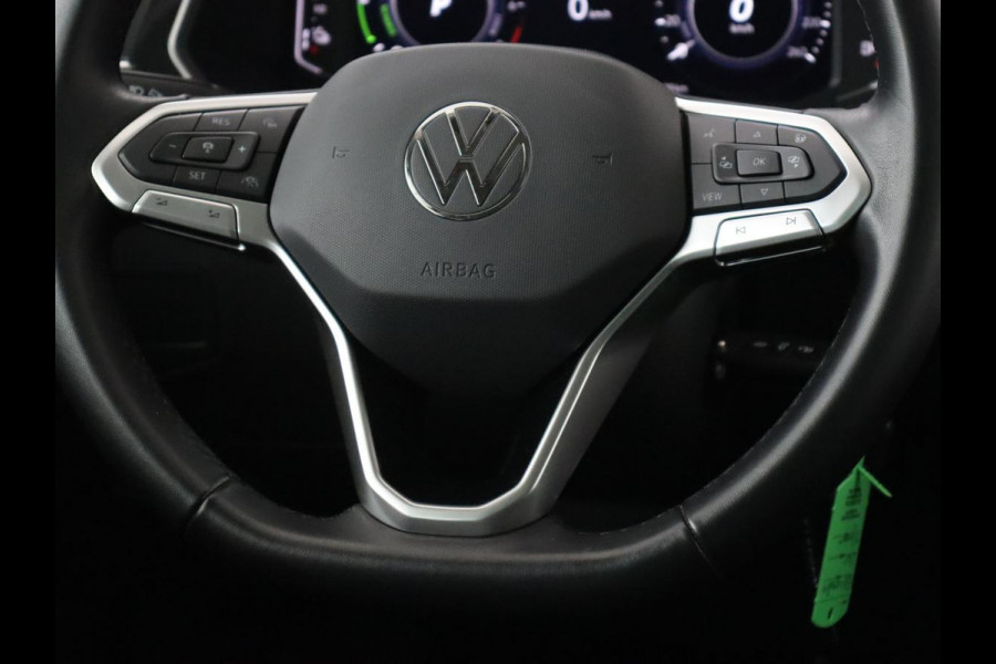 Volkswagen Tiguan 1.4 TSI eHybrid Style | Stoelverwarming | Camera | Adaptive cruise | Carplay | Sfeerverlichting | Full LED | Navigatie | Park Assist | DAB | Stuurverwarming | PHEV | Plug In Volkswagen Tiguan 1.4 TSI eHybrid Style | Stoelverwarming | Camera | Adaptive cruise | Carplay | Sfeerverlichting | Full LED | Navigatie | Park Assist | DAB | Stuurverwarming | PHEV | Plug In
