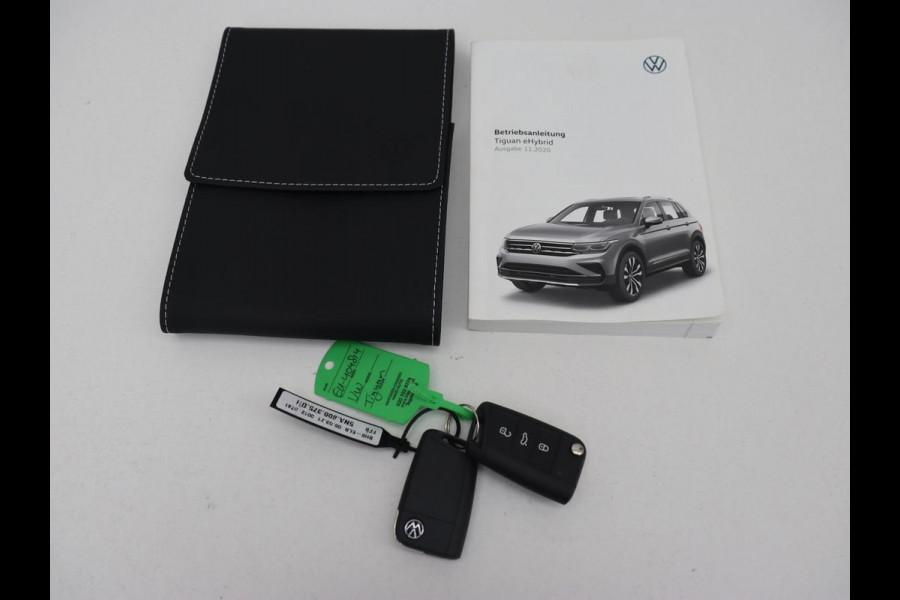 Volkswagen Tiguan 1.4 TSI eHybrid Style | Stoelverwarming | Camera | Adaptive cruise | Carplay | Sfeerverlichting | Full LED | Navigatie | Park Assist | DAB | Stuurverwarming | PHEV | Plug In Volkswagen Tiguan 1.4 TSI eHybrid Style | Stoelverwarming | Camera | Adaptive cruise | Carplay | Sfeerverlichting | Full LED | Navigatie | Park Assist | DAB | Stuurverwarming | PHEV | Plug In