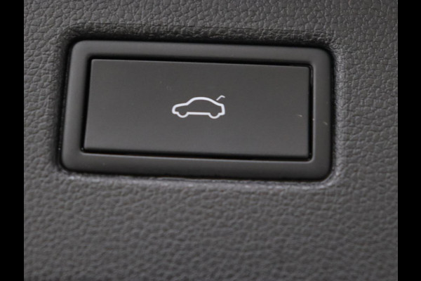 Volkswagen Tiguan 1.4 TSI eHybrid Style | Stoelverwarming | Camera | Adaptive cruise | Carplay | Sfeerverlichting | Full LED | Navigatie | Park Assist | DAB | Stuurverwarming | PHEV | Plug In Volkswagen Tiguan 1.4 TSI eHybrid Style | Stoelverwarming | Camera | Adaptive cruise | Carplay | Sfeerverlichting | Full LED | Navigatie | Park Assist | DAB | Stuurverwarming | PHEV | Plug In