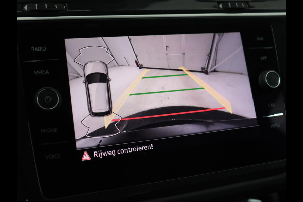 Volkswagen Tiguan 1.4 TSI eHybrid Style | Stoelverwarming | Camera | Adaptive cruise | Carplay | Sfeerverlichting | Full LED | Navigatie | Park Assist | DAB | Stuurverwarming | PHEV | Plug In Volkswagen Tiguan 1.4 TSI eHybrid Style | Stoelverwarming | Camera | Adaptive cruise | Carplay | Sfeerverlichting | Full LED | Navigatie | Park Assist | DAB | Stuurverwarming | PHEV | Plug In