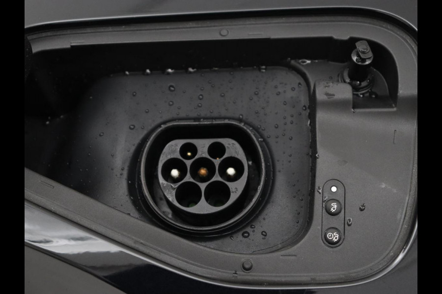 Volkswagen Tiguan 1.4 TSI eHybrid Style | Stoelverwarming | Camera | Adaptive cruise | Carplay | Sfeerverlichting | Full LED | Navigatie | Park Assist | DAB | Stuurverwarming | PHEV | Plug In Volkswagen Tiguan 1.4 TSI eHybrid Style | Stoelverwarming | Camera | Adaptive cruise | Carplay | Sfeerverlichting | Full LED | Navigatie | Park Assist | DAB | Stuurverwarming | PHEV | Plug In