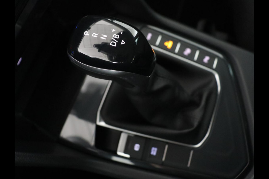 Volkswagen Tiguan 1.4 TSI eHybrid Style | Stoelverwarming | Camera | Adaptive cruise | Carplay | Sfeerverlichting | Full LED | Navigatie | Park Assist | DAB | Stuurverwarming | PHEV | Plug In Volkswagen Tiguan 1.4 TSI eHybrid Style | Stoelverwarming | Camera | Adaptive cruise | Carplay | Sfeerverlichting | Full LED | Navigatie | Park Assist | DAB | Stuurverwarming | PHEV | Plug In