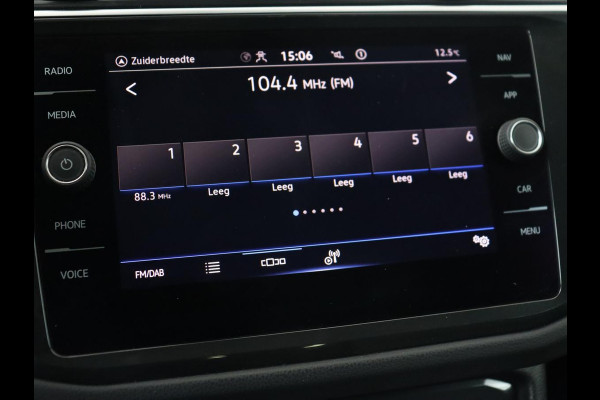 Volkswagen Tiguan 1.4 TSI eHybrid Style | Stoelverwarming | Camera | Adaptive cruise | Carplay | Sfeerverlichting | Full LED | Navigatie | Park Assist | DAB | Stuurverwarming | PHEV | Plug In Volkswagen Tiguan 1.4 TSI eHybrid Style | Stoelverwarming | Camera | Adaptive cruise | Carplay | Sfeerverlichting | Full LED | Navigatie | Park Assist | DAB | Stuurverwarming | PHEV | Plug In