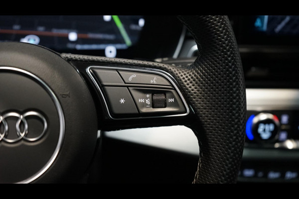 Audi A5 Sportback 35 TFSI 3x S-Line Black Optik AUTOMAAT-ACC-ALCANTARA-AUDI SOUND-CAMERA-KEYLESS-MATRIX-PANORAMA-