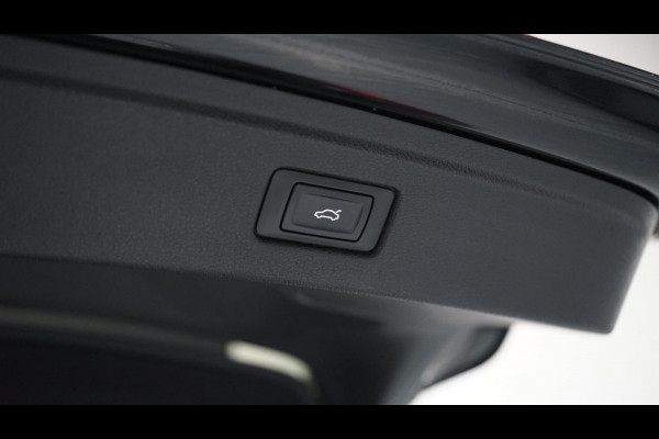Audi A5 Sportback 35 TFSI 3x S-Line Black Optik AUTOMAAT-ACC-ALCANTARA-AUDI SOUND-CAMERA-KEYLESS-MATRIX-PANORAMA-