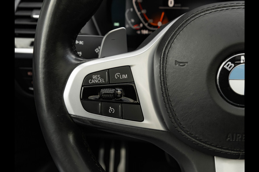 BMW X3 xDrive20i M-Sport - Pano - Trekhaak - Hifi - Adaptief LED BMW X3 xDrive20i M-Sport - Pano - Trekhaak - Hifi - Adaptief LED