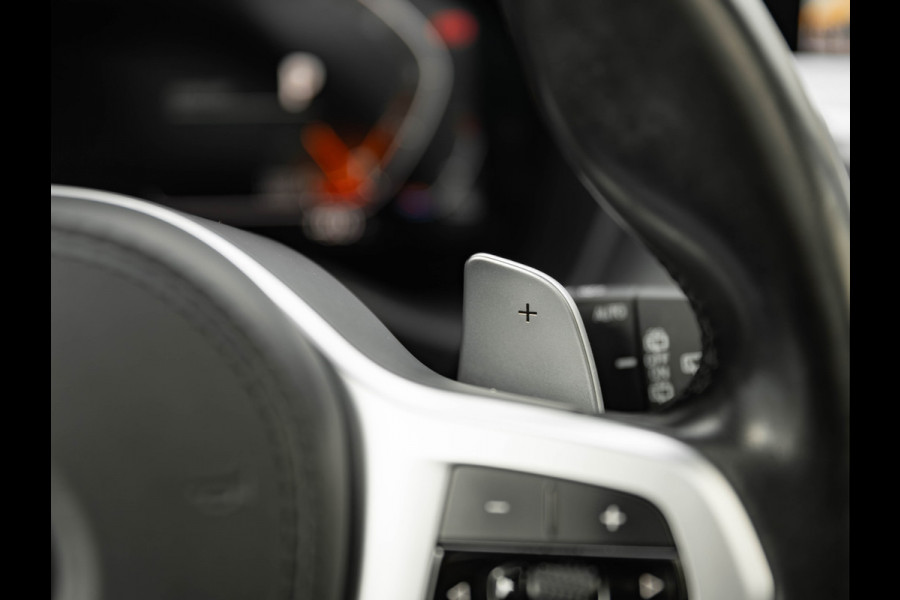 BMW X3 xDrive20i M-Sport - Pano - Trekhaak - Hifi - Adaptief LED BMW X3 xDrive20i M-Sport - Pano - Trekhaak - Hifi - Adaptief LED