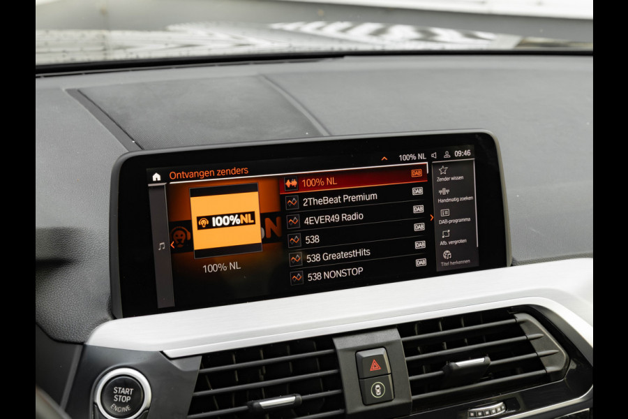 BMW X3 xDrive20i M-Sport - Pano - Trekhaak - Hifi - Adaptief LED BMW X3 xDrive20i M-Sport - Pano - Trekhaak - Hifi - Adaptief LED