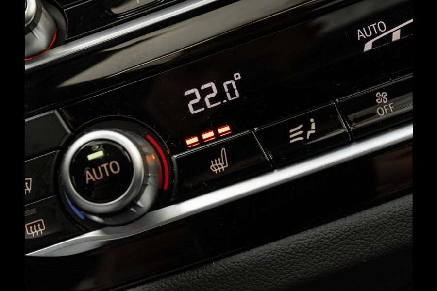 BMW X3 xDrive20i M-Sport - Pano - Trekhaak - Hifi - Adaptief LED BMW X3 xDrive20i M-Sport - Pano - Trekhaak - Hifi - Adaptief LED