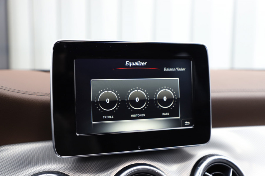 Mercedes-Benz CLA-Klasse Shooting Brake 200 AMG | 156PK | Pano | Keyles-go | Memory | Sfeerverlichting | Leder | Camera | Stoelverw. | Led | 2017. Mercedes-Benz CLA-Klasse Shooting Brake 200 AMG | 156PK | Pano | Keyles-go | Memory | Sfeerverlichting | Leder | Camera | Stoelverw. | Led | 2017.