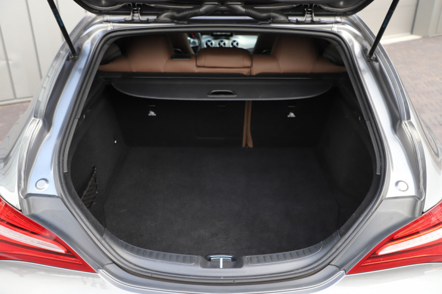 Mercedes-Benz CLA-Klasse Shooting Brake 200 AMG | 156PK | Pano | Keyles-go | Memory | Sfeerverlichting | Leder | Camera | Stoelverw. | Led | 2017. Mercedes-Benz CLA-Klasse Shooting Brake 200 AMG | 156PK | Pano | Keyles-go | Memory | Sfeerverlichting | Leder | Camera | Stoelverw. | Led | 2017.