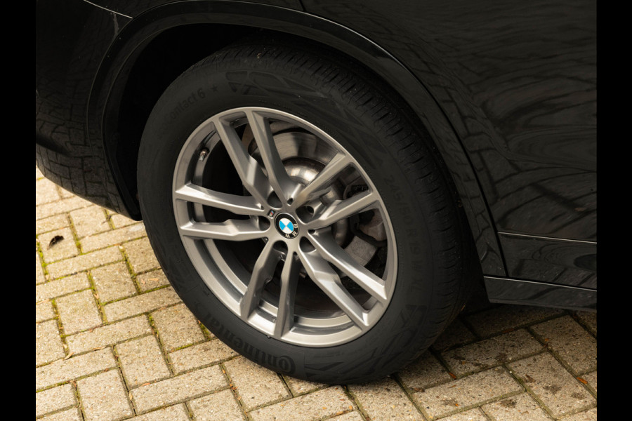 BMW X3 xDrive20i M-Sport - Pano - Trekhaak - Hifi - Adaptief LED BMW X3 xDrive20i M-Sport - Pano - Trekhaak - Hifi - Adaptief LED