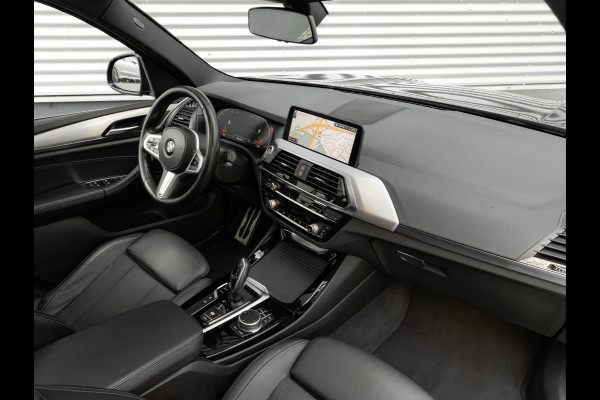 BMW X3 xDrive20i M-Sport - Pano - Trekhaak - Hifi - Adaptief LED BMW X3 xDrive20i M-Sport - Pano - Trekhaak - Hifi - Adaptief LED