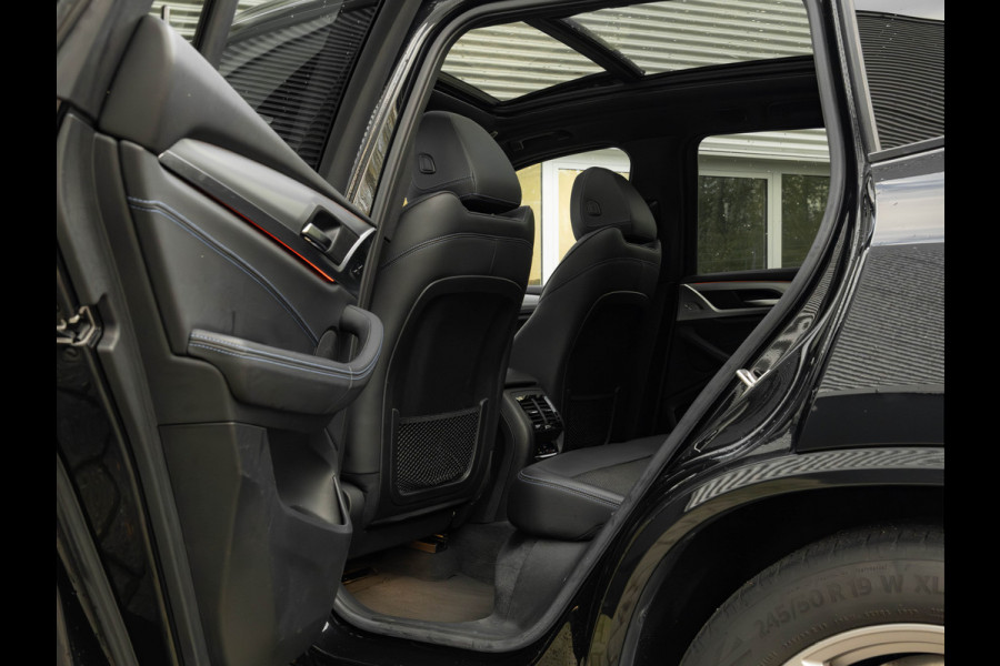 BMW X3 xDrive20i M-Sport - Pano - Trekhaak - Hifi - Adaptief LED BMW X3 xDrive20i M-Sport - Pano - Trekhaak - Hifi - Adaptief LED