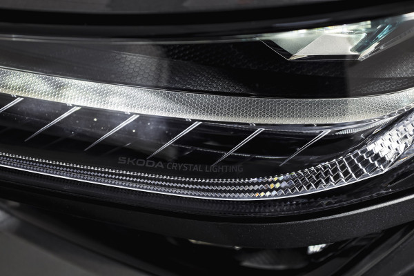 Škoda Kodiaq 1.5 TSI 204 PK PHEV Sportline Business | DCC+ | Elek. Trekhaak | Dig. Cockpit | Adapt Cruise | Memory | Winterpakket | Camera | NAV + App. Connect | ECC | DAB | Elek. Klep | LM 20" | 2947