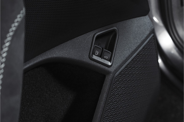 Škoda Kodiaq 1.5 TSI 204 PK PHEV Sportline Business | DCC+ | Elek. Trekhaak | Dig. Cockpit | Adapt Cruise | Memory | Winterpakket | Camera | NAV + App. Connect | ECC | DAB | Elek. Klep | LM 20" | 2947