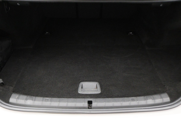 BMW 5 Serie 530e iPerformance High Executive M Sport Softclose, Camera, H&K, Head-Up, Apple Carplay, Trekhaak, Keyless