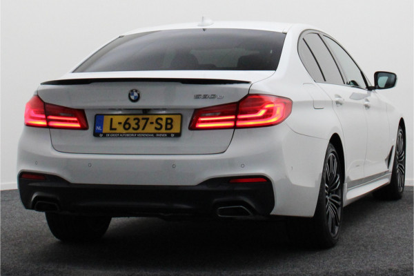 BMW 5 Serie 530e iPerformance High Executive M Sport Softclose, Camera, H&K, Head-Up, Apple Carplay, Trekhaak, Keyless
