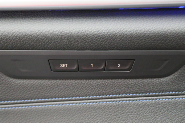 BMW 5 Serie 530e iPerformance High Executive M Sport Softclose, Camera, H&K, Head-Up, Apple Carplay, Trekhaak, Keyless