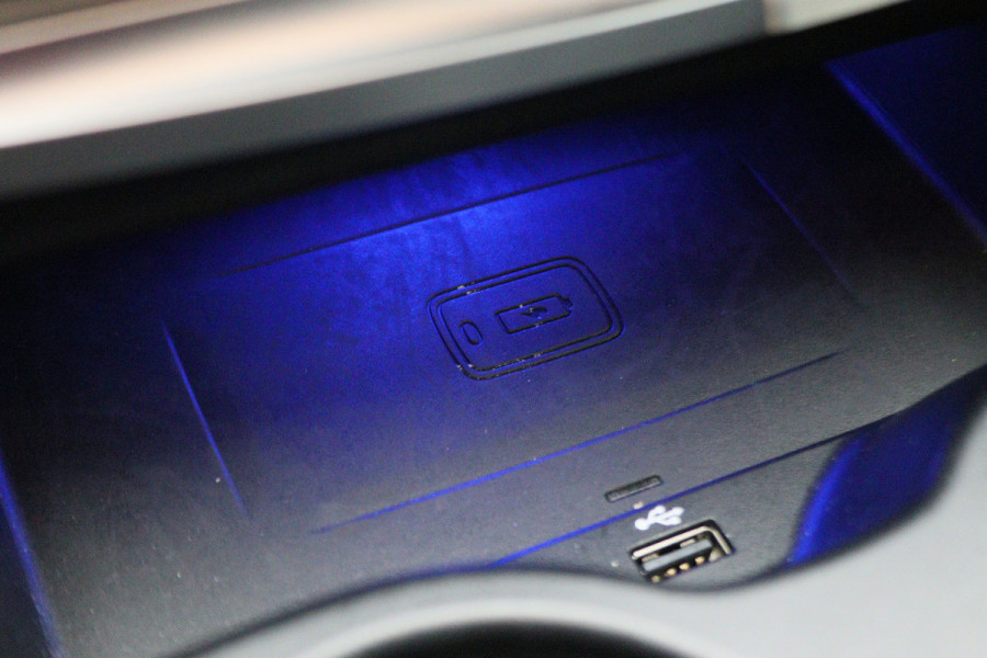 BMW 5 Serie 530e iPerformance High Executive M Sport Softclose, Camera, H&K, Head-Up, Apple Carplay, Trekhaak, Keyless