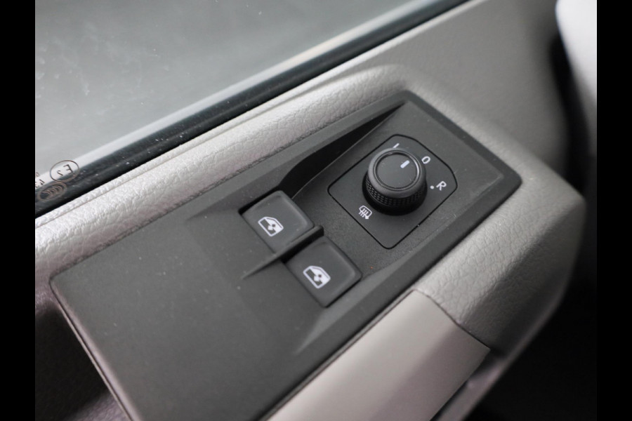 Volkswagen Crafter Trendline L3 2.0 TDI EU6 140 pk GVW 3.0T Zijschuifdeur links en rechts, Camera achter!!