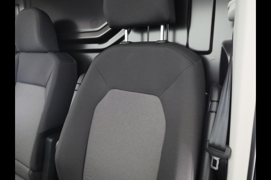 Volkswagen Crafter Trendline L3 2.0 TDI EU6 140 pk GVW 3.0T Zijschuifdeur links en rechts, Camera achter!!