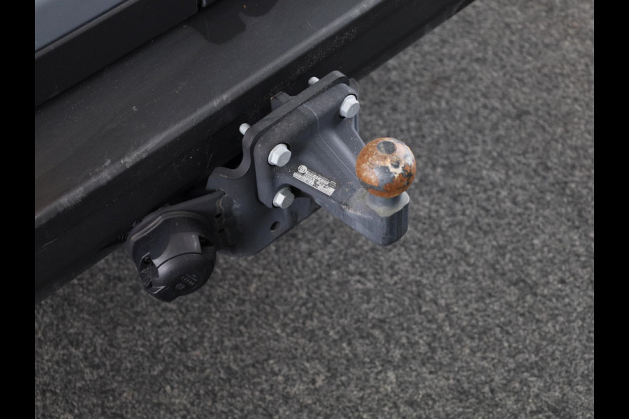 Volkswagen Crafter Trendline L3 2.0 TDI EU6 140 pk GVW 3.0T Zijschuifdeur links en rechts, Camera achter!!