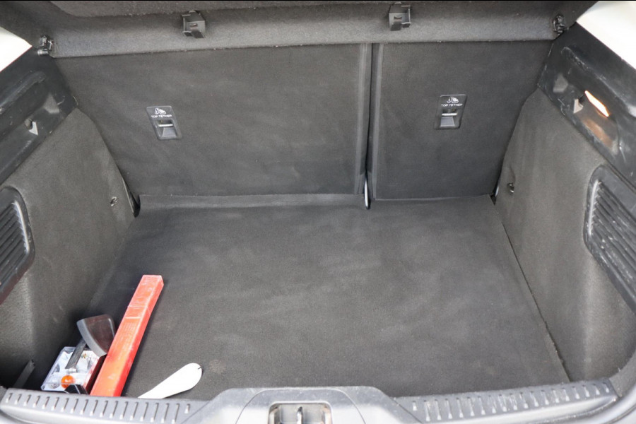 Ford Focus 1.0 EcoBoost Hybrid Trend Edition Business org.NL camera Ford Focus 1.0 EcoBoost Hybrid Trend Edition Business org.NL camera