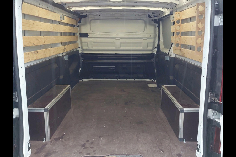 Nissan Primastar 2.0 dCi L2H1 Acenta Trekhaak, lat om lat betimmering, laadvloer en superlocking .