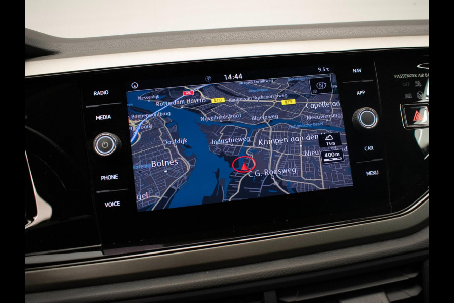 Volkswagen Polo 1.0 TSI Comfortline Sport (APPLE CARPLAY,NAVI,LED,CRUISE,CLIMATE,DAB,SPOILER,SPORTSTOELEN,LM VELGEN,NETTE STAAT)