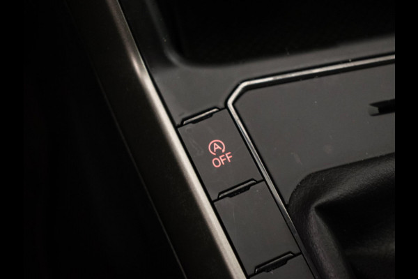 Volkswagen Polo 1.0 TSI Comfortline Sport (APPLE CARPLAY,NAVI,LED,CRUISE,CLIMATE,DAB,SPOILER,SPORTSTOELEN,LM VELGEN,NETTE STAAT)