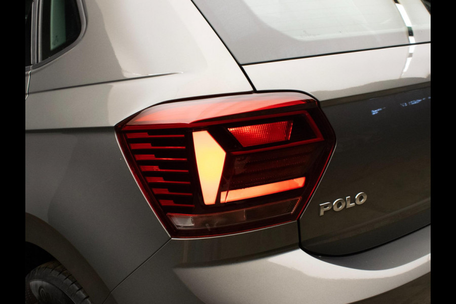 Volkswagen Polo 1.0 TSI Comfortline Sport (APPLE CARPLAY,NAVI,LED,CRUISE,CLIMATE,DAB,SPOILER,SPORTSTOELEN,LM VELGEN,NETTE STAAT)