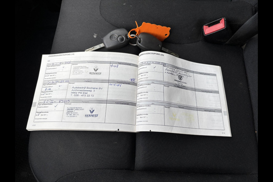 Renault Trafic 1.6 dCi L2H1*NAVI*CRUISE*HAAK*A/C*IMPERIAAL*TEL*3P Renault Trafic 1.6 dCi L2H1*NAVI*CRUISE*HAAK*A/C*IMPERIAAL*TEL*3P