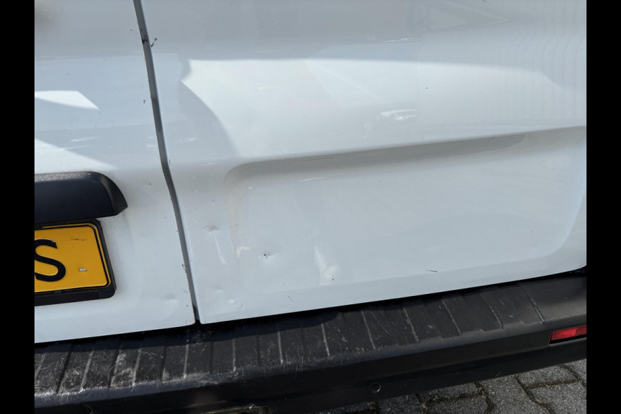 Renault Trafic 1.6 dCi L2H1*NAVI*CRUISE*HAAK*A/C*IMPERIAAL*TEL*3P Renault Trafic 1.6 dCi L2H1*NAVI*CRUISE*HAAK*A/C*IMPERIAAL*TEL*3P