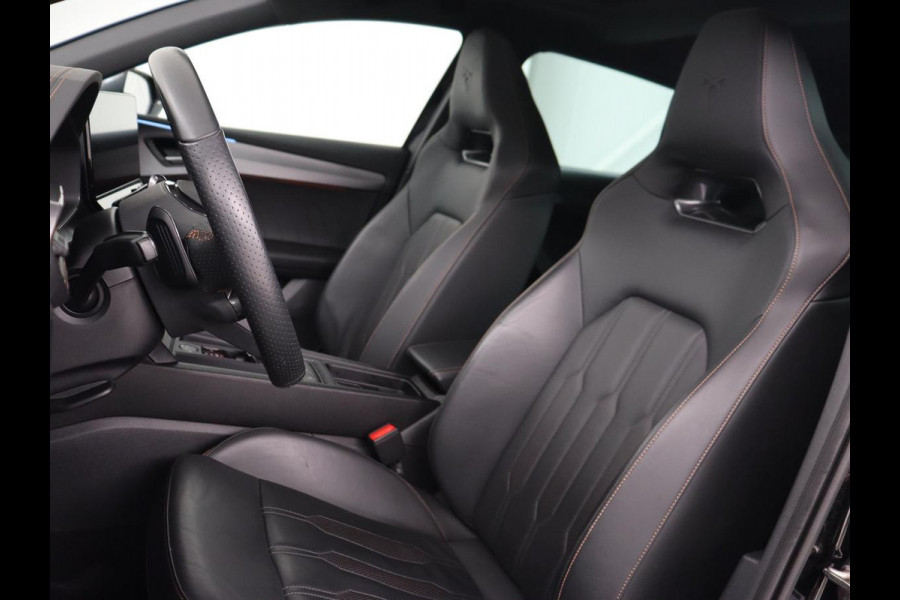 CUPRA Leon 2.0 TSI | 300pk | Panoramadak | Leder | Stoelverwarming | Carplay | Camera | Adaptive cruise | Navigatie | 19'' | Sfeerverlichting | Memory | Keyless | Sportstoelen