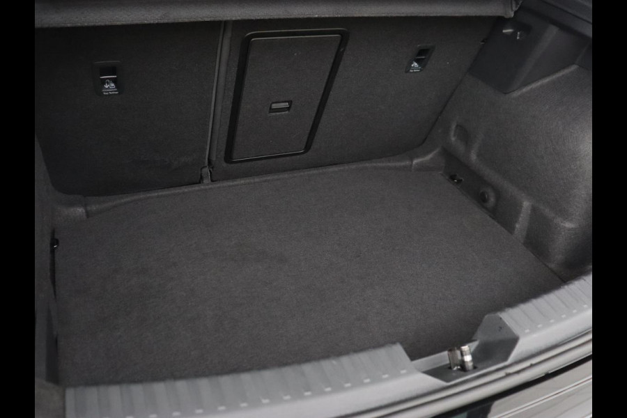 CUPRA Leon 2.0 TSI | 300pk | Panoramadak | Leder | Stoelverwarming | Carplay | Camera | Adaptive cruise | Navigatie | 19'' | Sfeerverlichting | Memory | Keyless | Sportstoelen