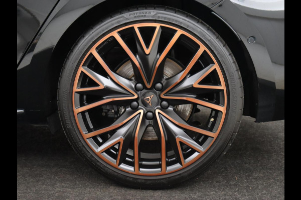 CUPRA Leon 2.0 TSI | 300pk | Panoramadak | Leder | Stoelverwarming | Carplay | Camera | Adaptive cruise | Navigatie | 19'' | Sfeerverlichting | Memory | Keyless | Sportstoelen