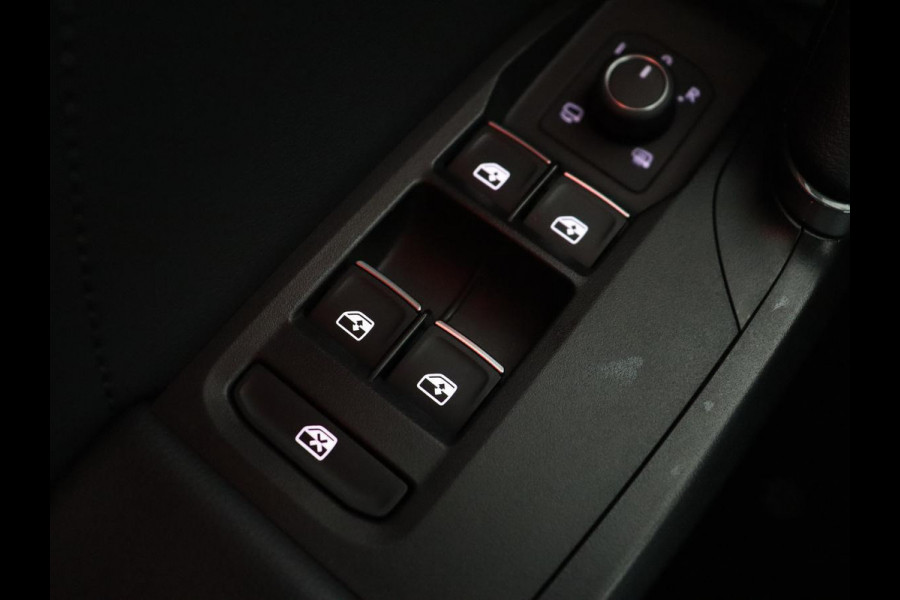 CUPRA Leon 2.0 TSI | 300pk | Panoramadak | Leder | Stoelverwarming | Carplay | Camera | Adaptive cruise | Navigatie | 19'' | Sfeerverlichting | Memory | Keyless | Sportstoelen