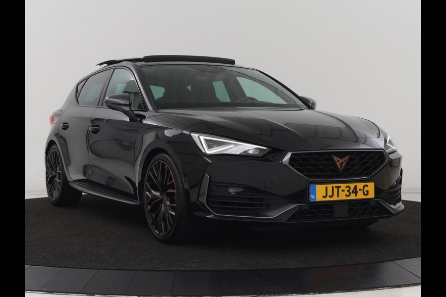 CUPRA Leon 2.0 TSI | 300pk | Panoramadak | Leder | Stoelverwarming | Carplay | Camera | Adaptive cruise | Navigatie | 19'' | Sfeerverlichting | Memory | Keyless | Sportstoelen