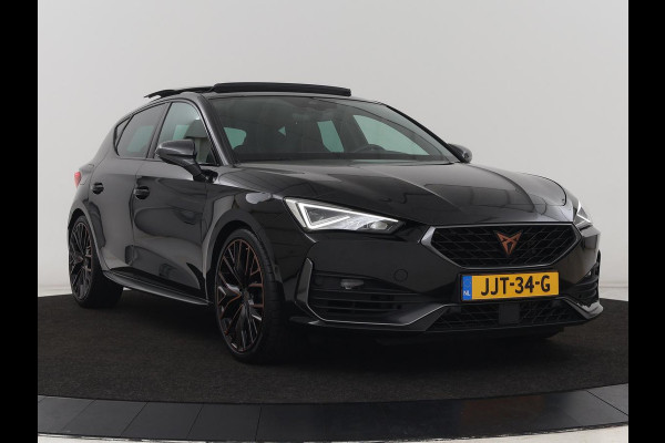 CUPRA Leon 2.0 TSI | 300pk | Panoramadak | Leder | Stoelverwarming | Carplay | Camera | Adaptive cruise | Navigatie | 19'' | Sfeerverlichting | Memory | Keyless | Sportstoelen