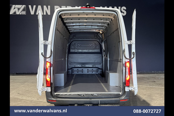 Mercedes-Benz Sprinter 317 CDI 170pk 3500kg Trekhaak L3H2 Euro6 Airco | Camera | Apple Carplay | Cruisecontrol Chauffeursstoel, Stoelverwarming, Bijrijdersbank, Android auto Mercedes-Benz Sprinter 317 CDI 170pk 3500kg Trekhaak L3H2 Euro6 Airco | Camera | Apple Carplay | Cruisecontrol Chauffeursstoel, Stoelverwarming, Bijrijdersbank, Android auto