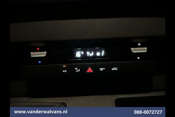 Mercedes-Benz Sprinter 317 CDI 170pk 3500kg Trekhaak L3H2 Euro6 Airco | Camera | Apple Carplay | Cruisecontrol Chauffeursstoel, Stoelverwarming, Bijrijdersbank, Android auto Mercedes-Benz Sprinter 317 CDI 170pk 3500kg Trekhaak L3H2 Euro6 Airco | Camera | Apple Carplay | Cruisecontrol Chauffeursstoel, Stoelverwarming, Bijrijdersbank, Android auto