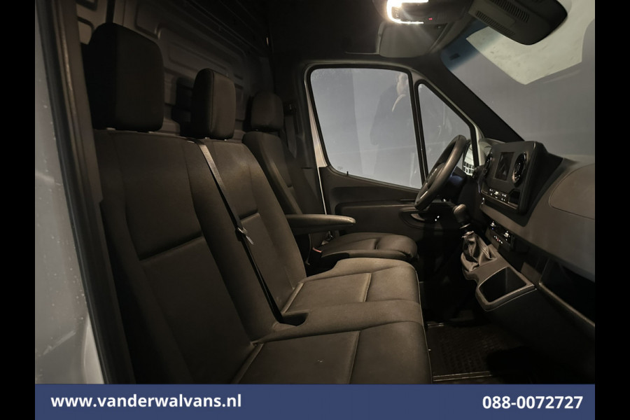 Mercedes-Benz Sprinter 317 CDI 170pk 3500kg Trekhaak L3H2 Euro6 Airco | Camera | Apple Carplay | Cruisecontrol Chauffeursstoel, Stoelverwarming, Bijrijdersbank, Android auto Mercedes-Benz Sprinter 317 CDI 170pk 3500kg Trekhaak L3H2 Euro6 Airco | Camera | Apple Carplay | Cruisecontrol Chauffeursstoel, Stoelverwarming, Bijrijdersbank, Android auto