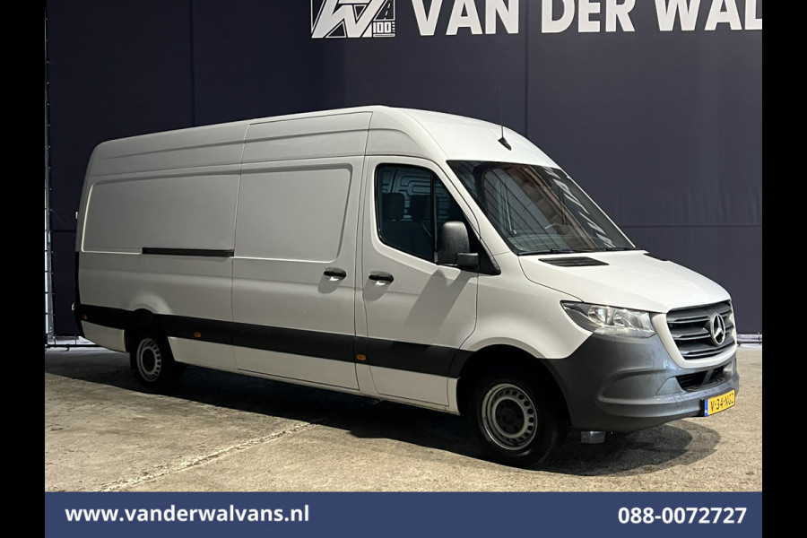 Mercedes-Benz Sprinter 317 CDI 170pk 3500kg Trekhaak L3H2 Euro6 Airco | Camera | Apple Carplay | Cruisecontrol Chauffeursstoel, Stoelverwarming, Bijrijdersbank, Android auto Mercedes-Benz Sprinter 317 CDI 170pk 3500kg Trekhaak L3H2 Euro6 Airco | Camera | Apple Carplay | Cruisecontrol Chauffeursstoel, Stoelverwarming, Bijrijdersbank, Android auto
