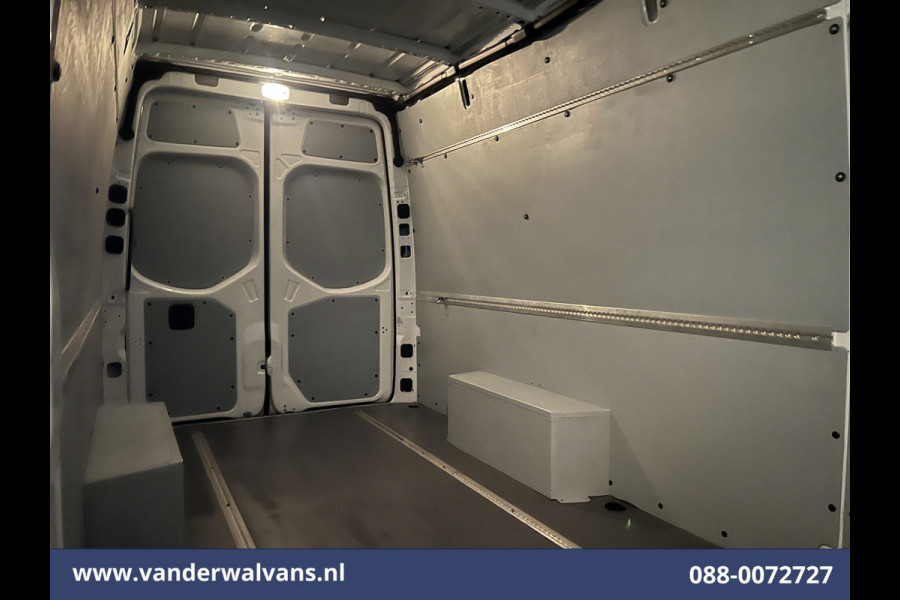 Mercedes-Benz Sprinter 317 CDI 170pk 3500kg Trekhaak L3H2 Euro6 Airco | Camera | Apple Carplay | Cruisecontrol Chauffeursstoel, Stoelverwarming, Bijrijdersbank, Android auto Mercedes-Benz Sprinter 317 CDI 170pk 3500kg Trekhaak L3H2 Euro6 Airco | Camera | Apple Carplay | Cruisecontrol Chauffeursstoel, Stoelverwarming, Bijrijdersbank, Android auto