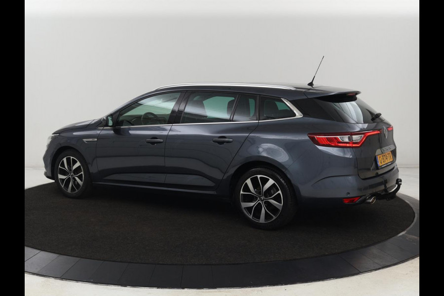 Renault Mégane 1.3 TCe Bose | Automaat | Trekhaak | Camera | Carplay | Navigatie | Park Assist | Climate control | BOSE Sound | Keyless | Half leder | Cruise control | Dodehoek detectie Renault Mégane 1.3 TCe Bose | Automaat | Trekhaak | Camera | Carplay | Navigatie | Park Assist | Climate control | BOSE Sound | Keyless | Half leder | Cruise control | Dodehoek detectie