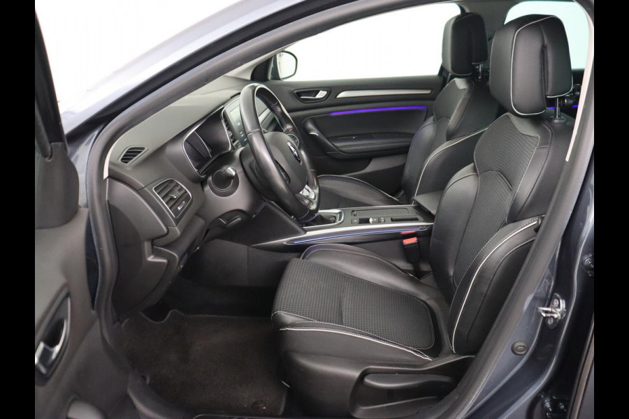 Renault Mégane 1.3 TCe Bose | Automaat | Trekhaak | Camera | Carplay | Navigatie | Park Assist | Climate control | BOSE Sound | Keyless | Half leder | Cruise control | Dodehoek detectie Renault Mégane 1.3 TCe Bose | Automaat | Trekhaak | Camera | Carplay | Navigatie | Park Assist | Climate control | BOSE Sound | Keyless | Half leder | Cruise control | Dodehoek detectie