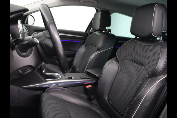 Renault Mégane 1.3 TCe Bose | Automaat | Trekhaak | Camera | Carplay | Navigatie | Park Assist | Climate control | BOSE Sound | Keyless | Half leder | Cruise control | Dodehoek detectie Renault Mégane 1.3 TCe Bose | Automaat | Trekhaak | Camera | Carplay | Navigatie | Park Assist | Climate control | BOSE Sound | Keyless | Half leder | Cruise control | Dodehoek detectie